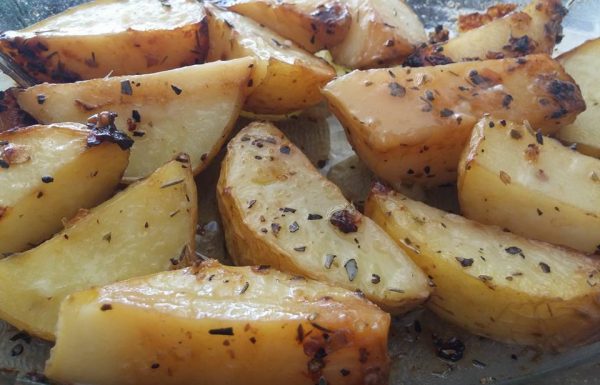 תפוחי אדמה קלים להכנה ושווים במיוחד בתנור